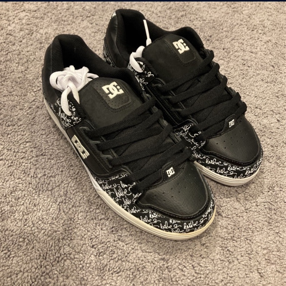 Dc Sneakers